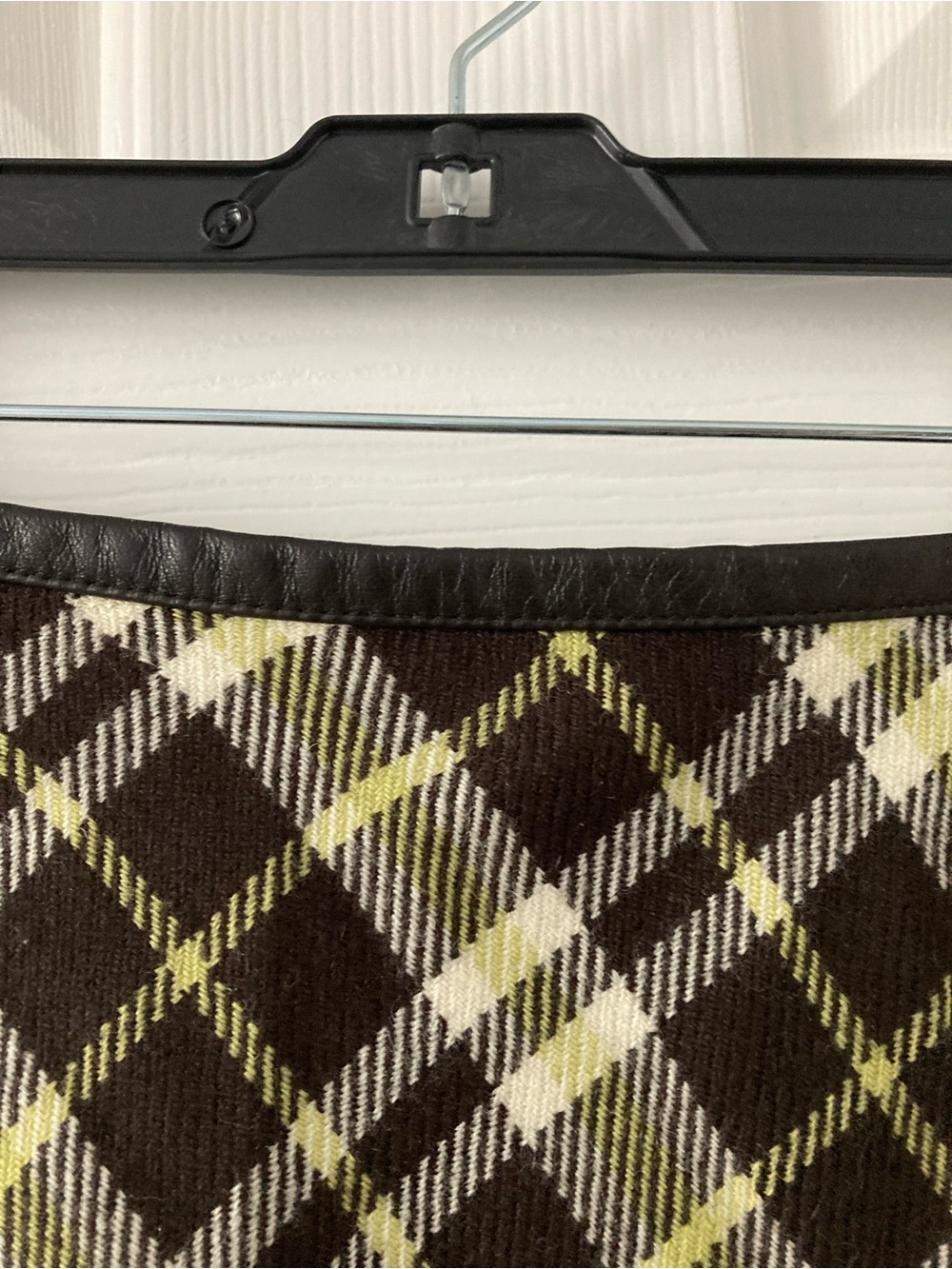 Anne Klein wool skirt - Picture 3 of 8
